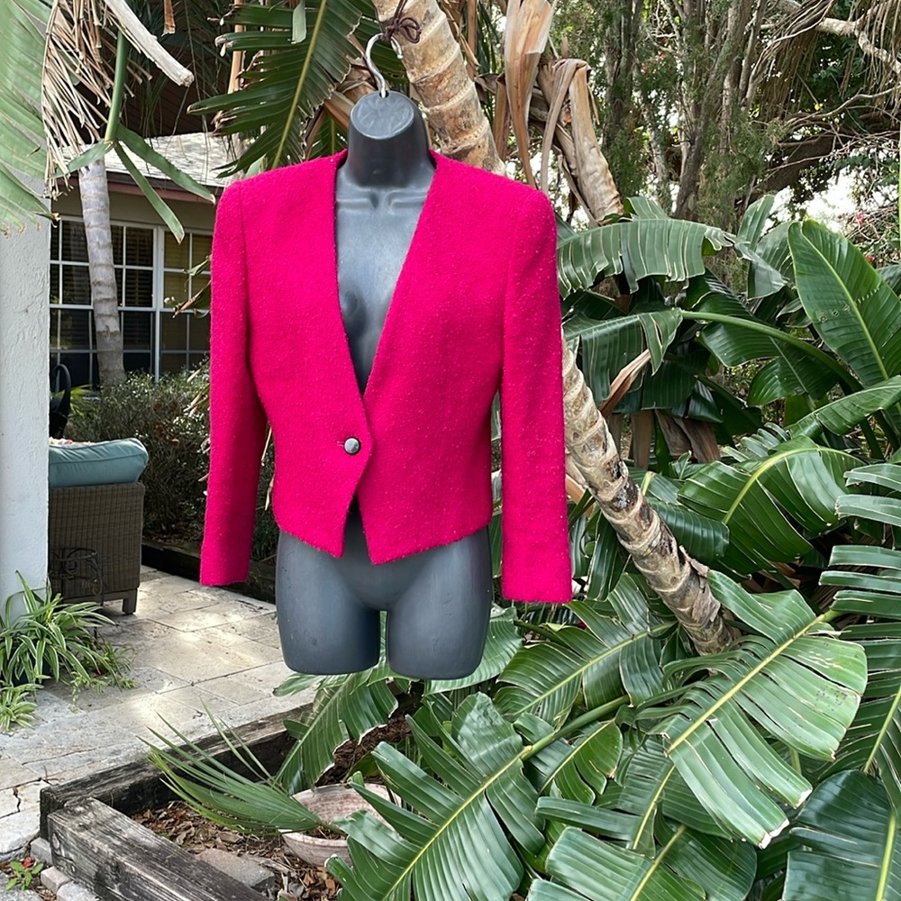 Jones, New York tweed or bouncy cropped jacket